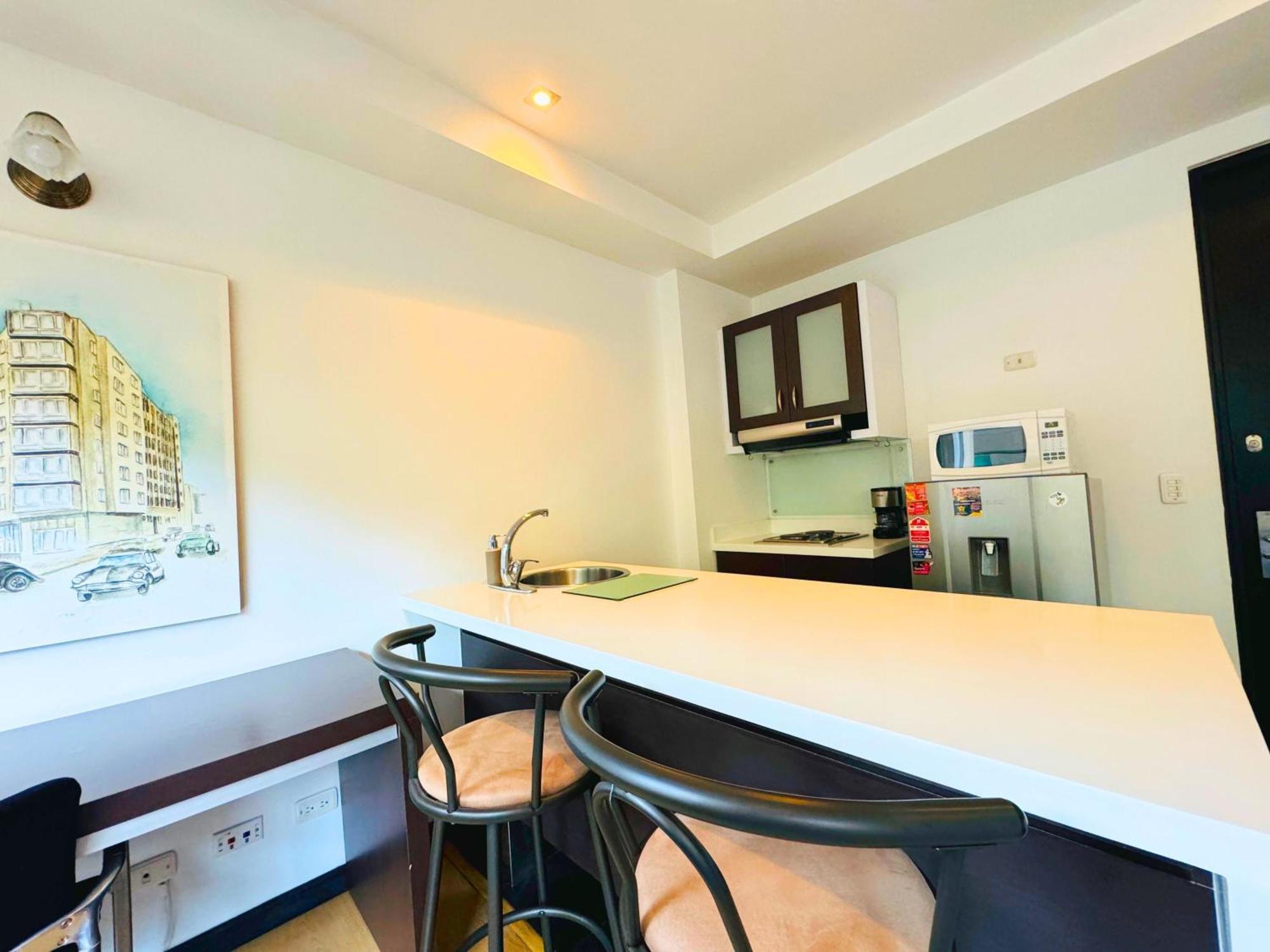 Aparta Suite Continental Богота Экстерьер фото